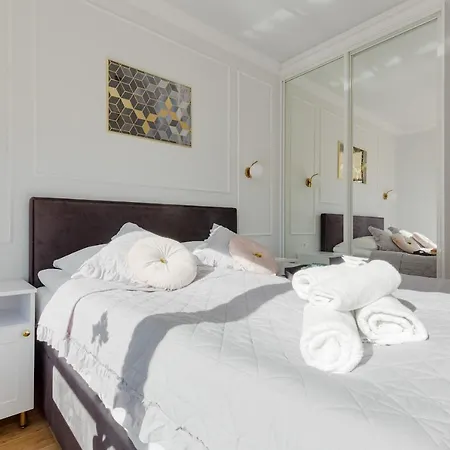Apartamenty Ogrodowa Business Wola By Renters Prestige Warszawa Eksteriør bilde